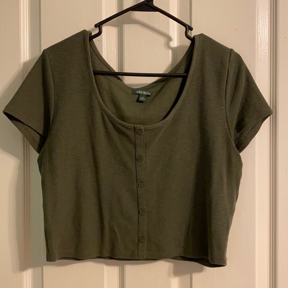 Cropped tee